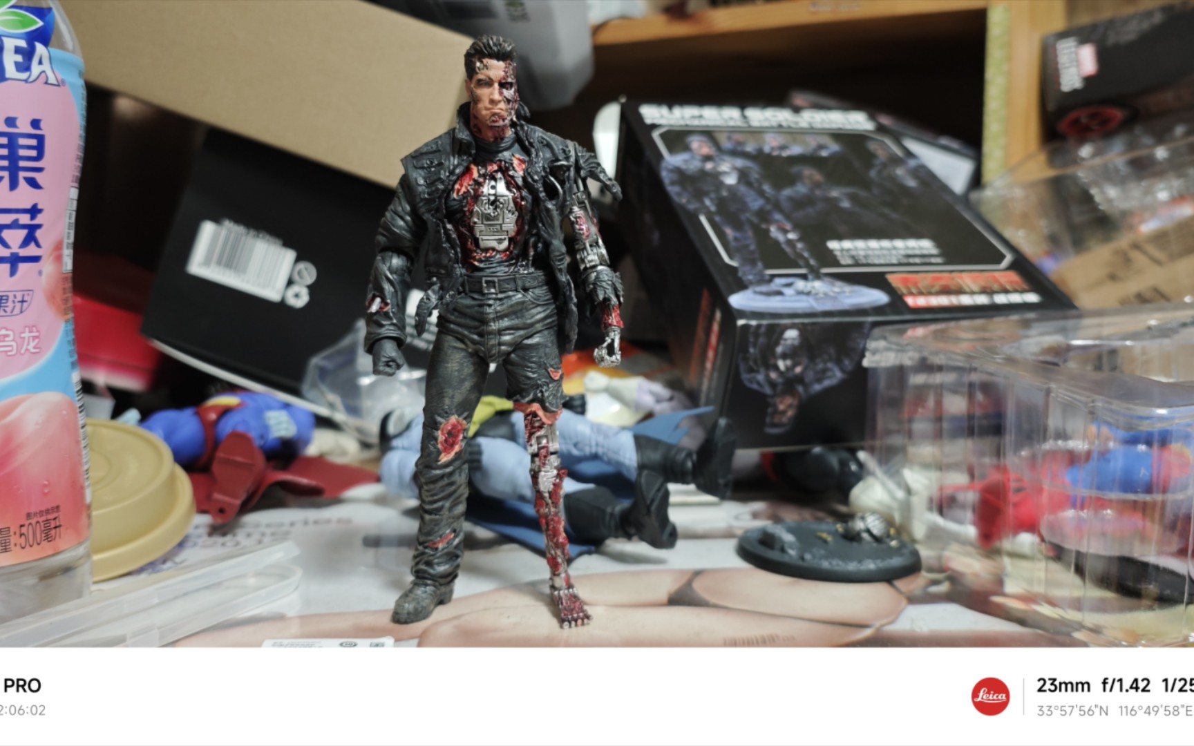 【苏冥绪的买家秀】小正模玩 终结者3 t850 重度战损版 7寸可动