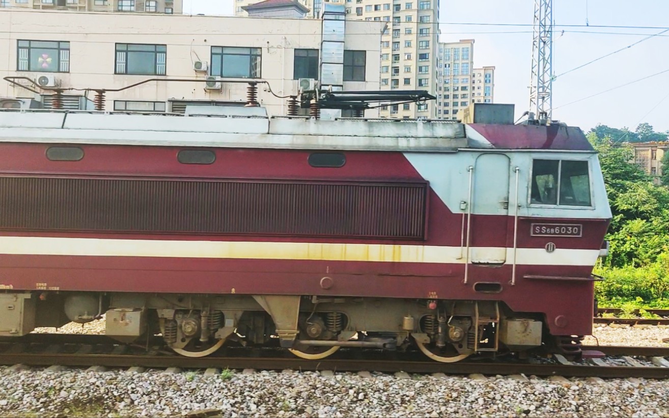 铁路随拍z247运转再次捕捉ss6bcrh6f的组合z247次正点终到长沙站