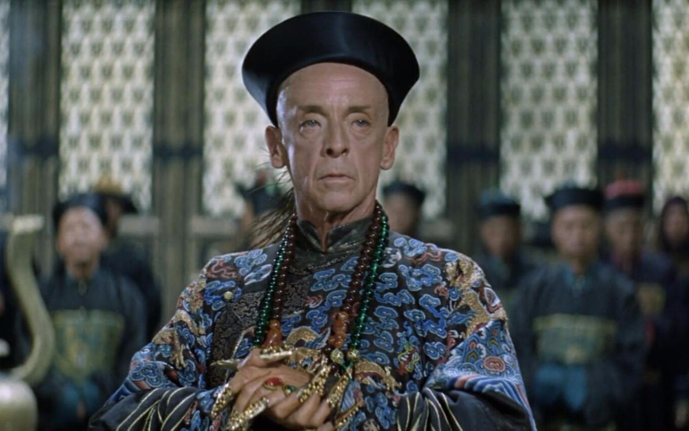 1963年拍的清朝古装片,大臣都是外国人演的,而且说得都是英语!