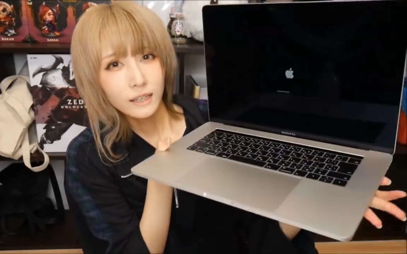 【中字】 macbook pro 2018开箱【青木志贵】