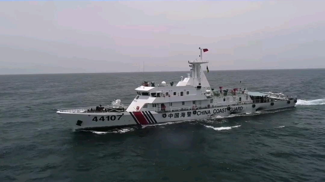 中国海警船遭遇越南围追堵截