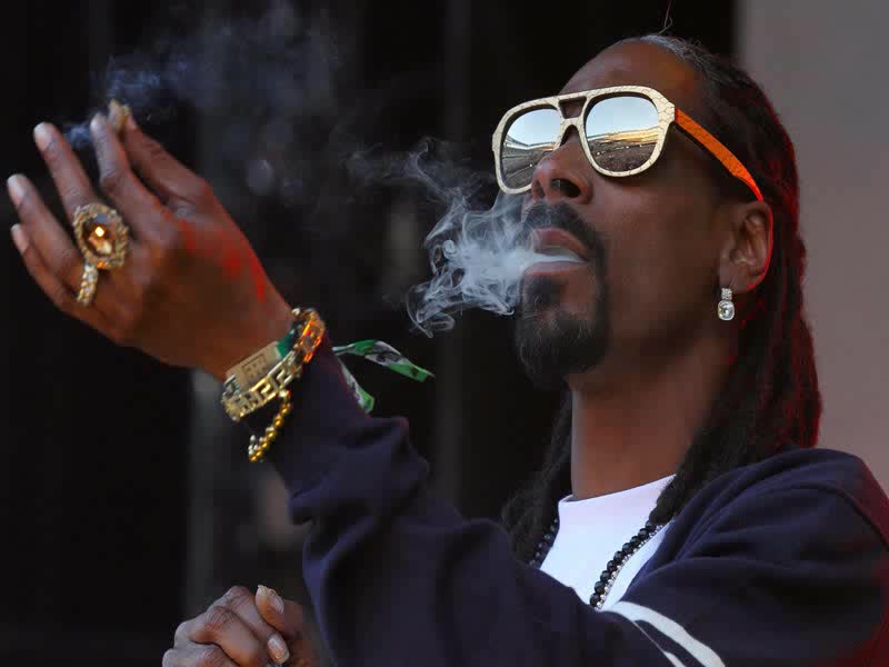 [Snoop Dogg]狗爷调侃某些Rapper之狗爷也玩Trap哔哩哔哩bilibili