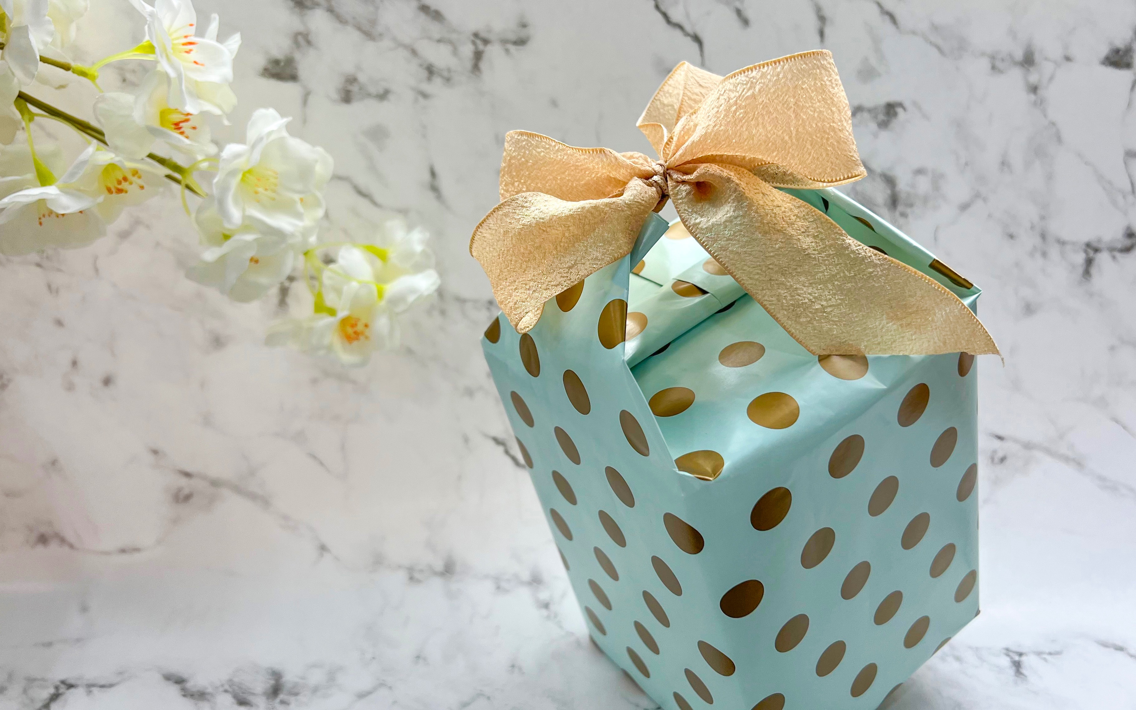 可以手提的礼物包装|生日礼物包装|情人节礼物包装|丝带不够长如何