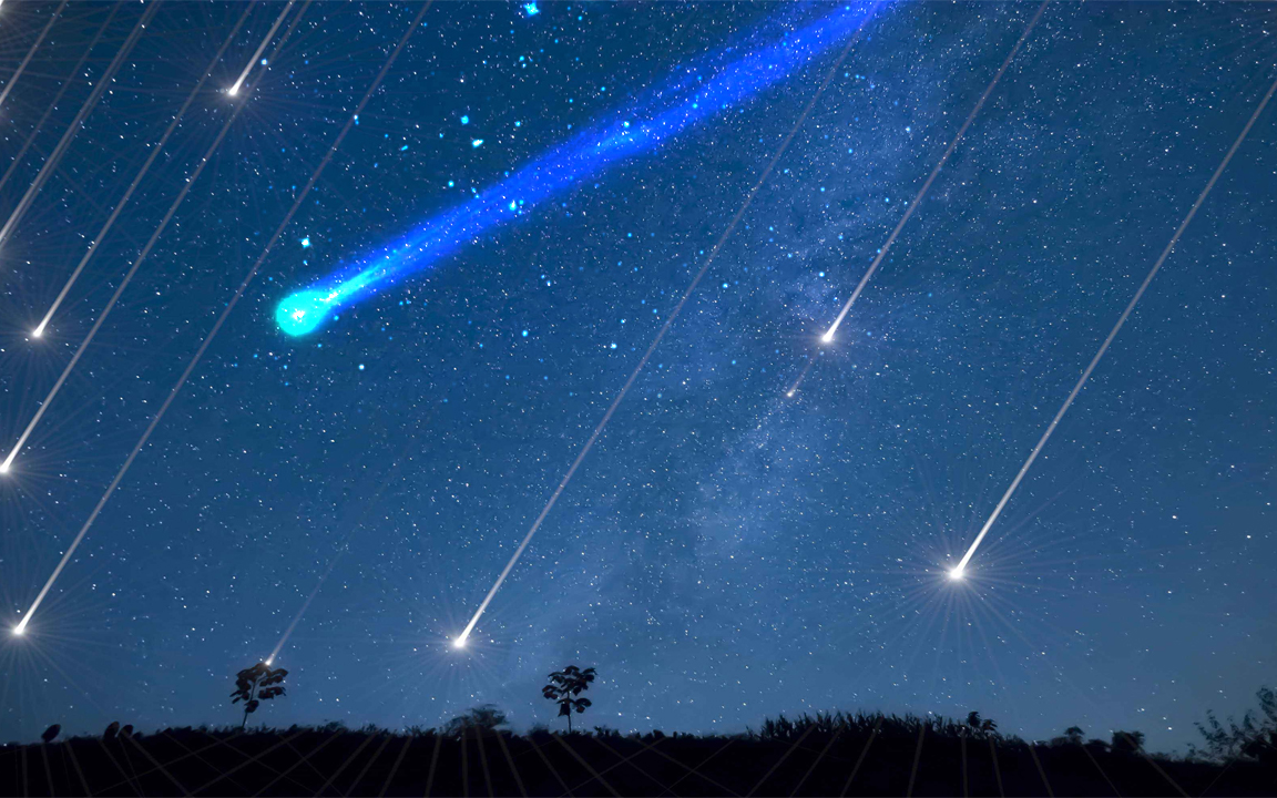 每年8月流星最多,我们的地球每年都要穿过彗星的轨道,看看是怎么回事