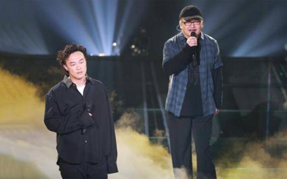 陈奕迅刘欢同台翻唱《菊花台》,网友:陈奕迅终于唱了首正常的歌_哔哩