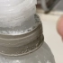 水结冰撑破了玻璃瓶？