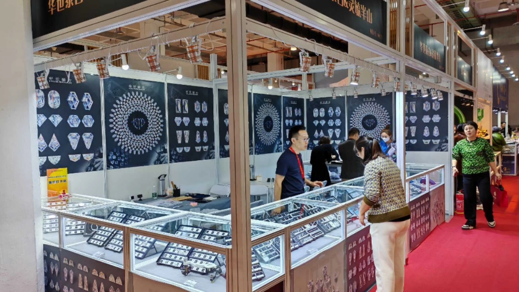 北京珠宝展开展啦!