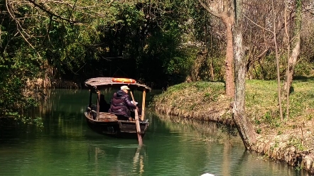 [图]众所周知，江南不只是一个地方，还是一种感觉/“你一句春不晚，我到了真江南”