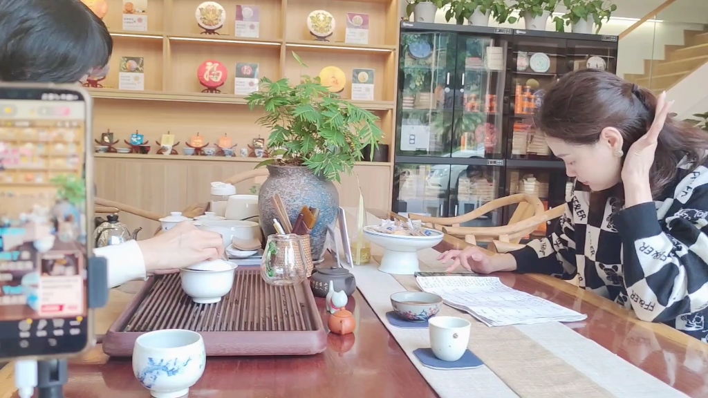 古树茶 宁静与温暖定格在岁月长河.#茶馆里的小日常 #爱喝茶的关注我
