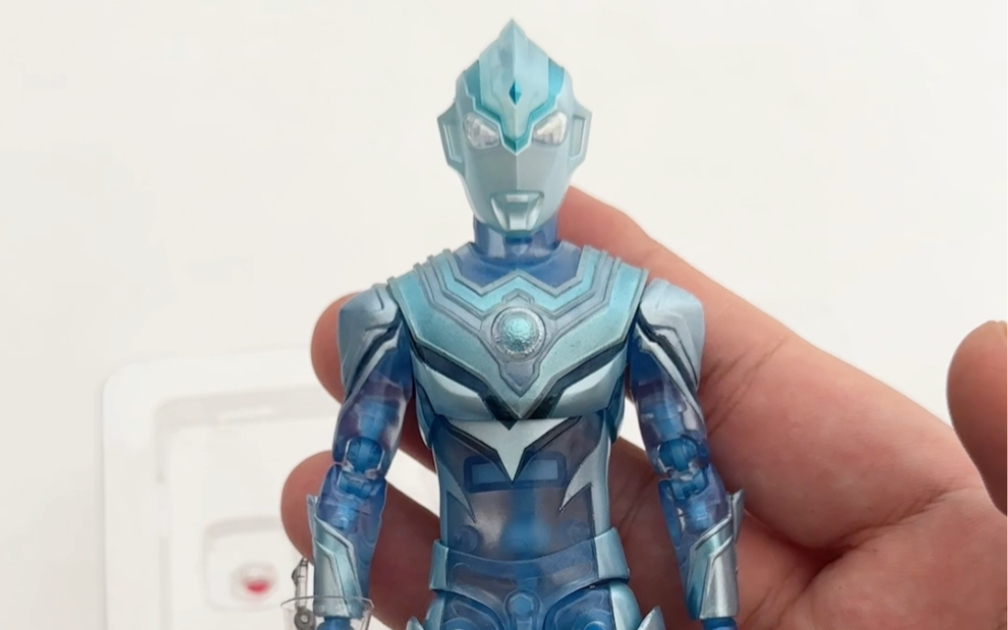 shf彩透风马奥特曼