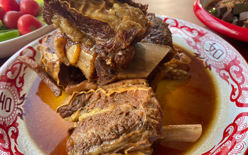 韭花牛手抓牛排