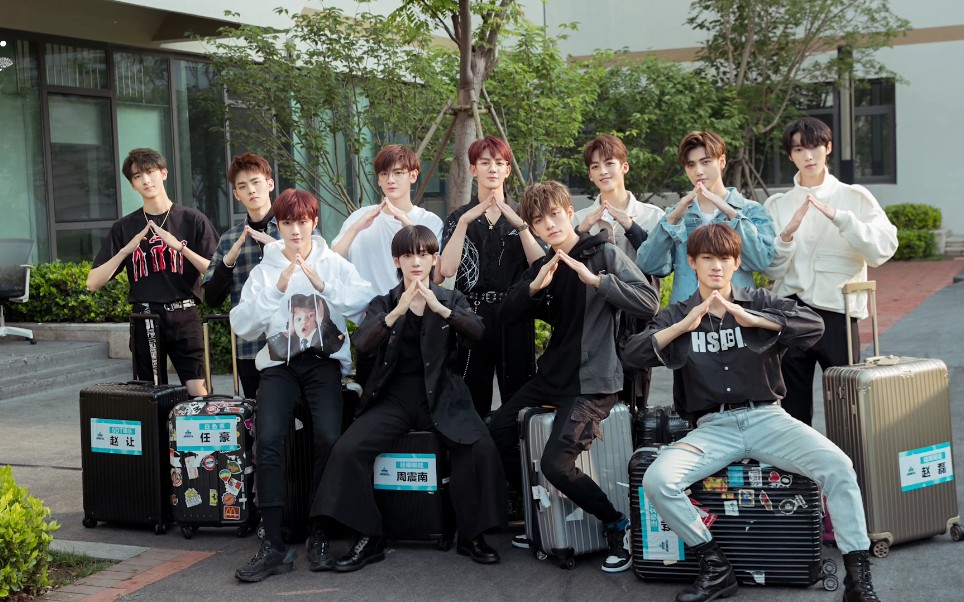 r1se两年舞台混剪(2019.2021)不愧是中国最齐最强男团!刀群舞yyds!