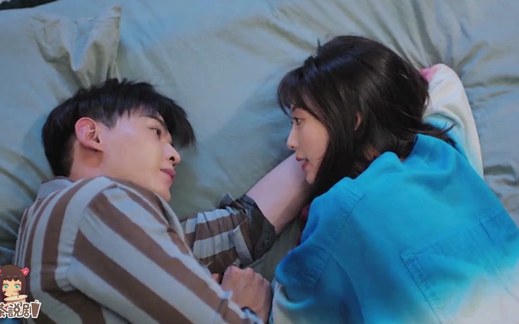 温少卿丛容双双见家长,情到深处拥吻被抓包,丛容妈妈秒懂离开!