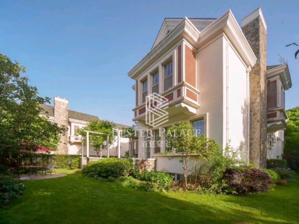 东郊宾馆别墅区,唯一总价最低的一栋,花园500平,6200w,cny