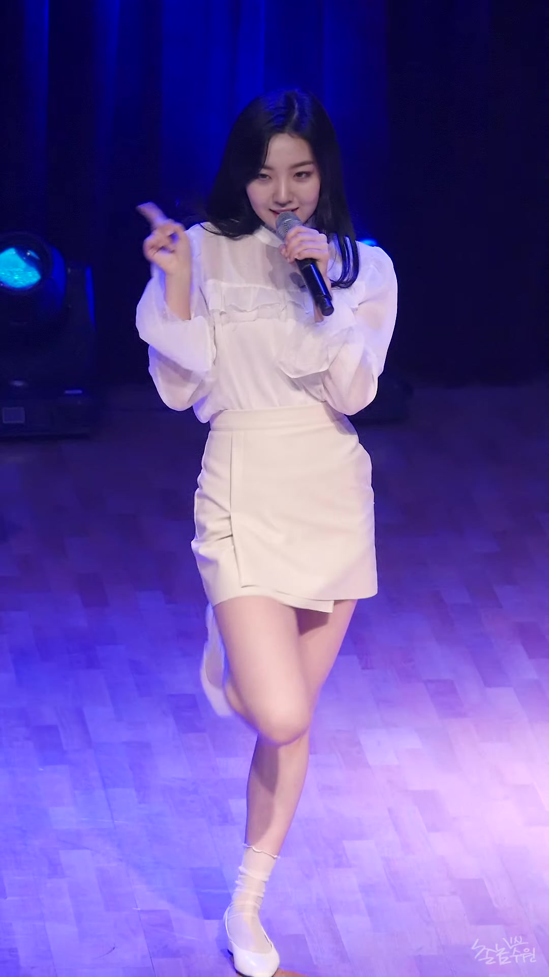 最新现场饭拍韩国女团 s.i.s 美女性感火辣热舞高清 4k