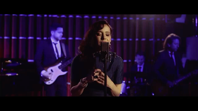 [图]Nerina Pallot - Come Back To Bed (Cafe Zedel)