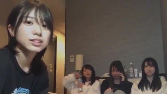 【中字】IZONE 200313 SR配信时打电话给服部有菜的本田仁美 大西桃香 坂口渚沙 永野芹佳哔哩哔哩bilibili