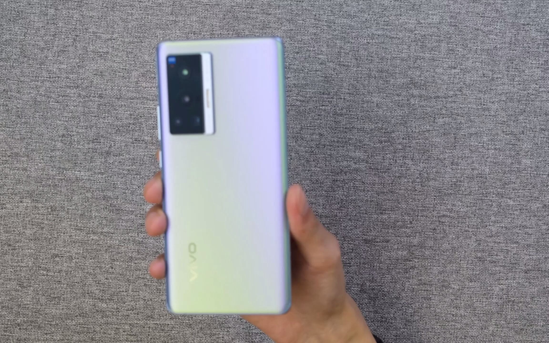 【李开箱】vivo x70pro星云开箱 简单的体验:这是真的好看啊!