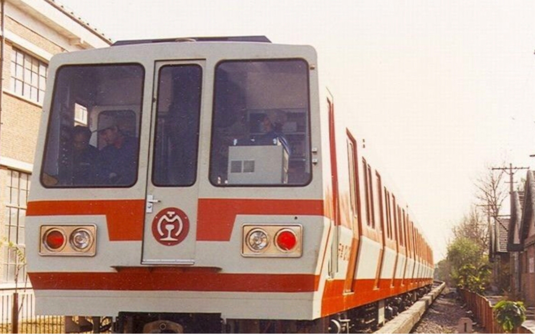 天津地铁老车图片