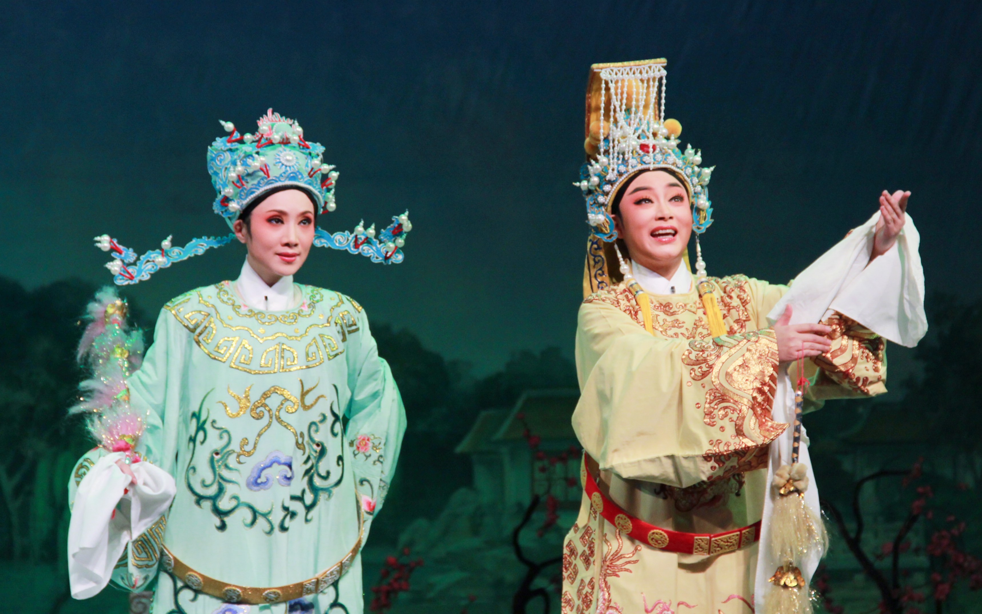 20140604越剧《孟丽君》游上林-忻雅琴 杨婷娜