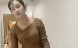 Download Video: 给所有女人提个醒，没有独立的经济能力，在男人眼里，是越来越掉分的，很现实但也很真实#爱情#只有经历过的人才会懂 #婚后生活