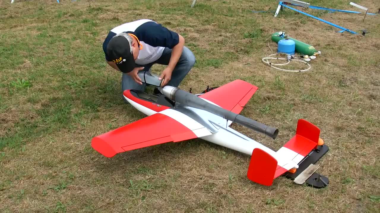【航模rc】脉冲引擎 rc jet h-162令人难以置信的大声和快速飞行演示