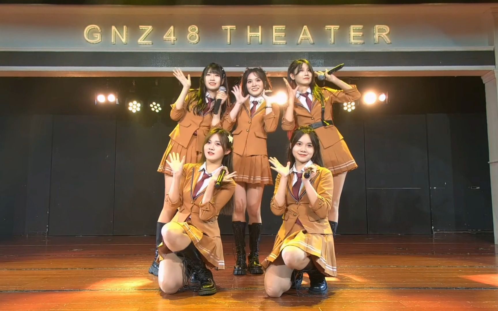 [图]230319-TeamN3不造N3-下课铃声+第一人称+Twinkle Twinkle+芒果女孩+春风吹+夏日悸动+honor-VR双下巴视角录屏