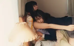 Download Video: 【我在麻理体内】【中村百合香】【池田依来沙】床上飞向麻理