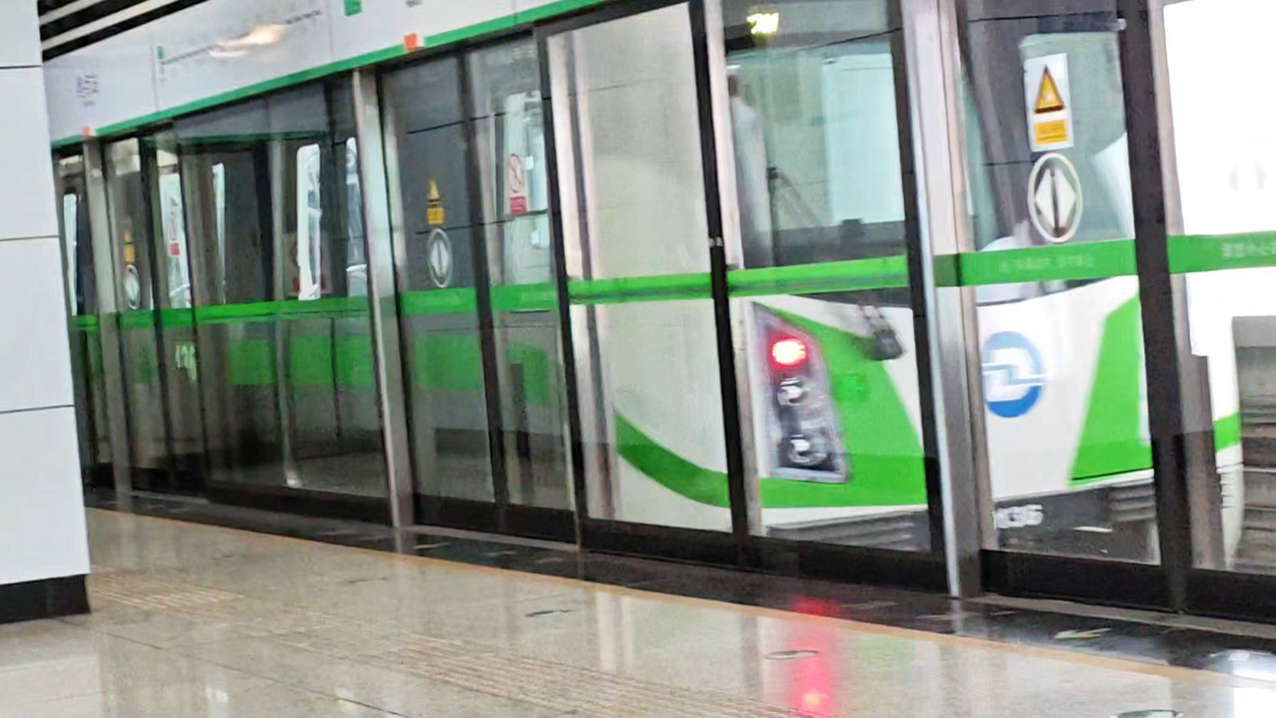 大连地铁1号线0136车组河口进折返线