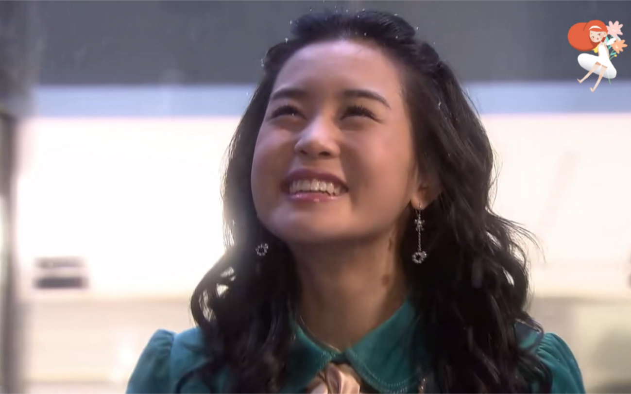 周幼琳说踩白线会幸运哦 她真的好美呀_哔哩哔哩_bilibili