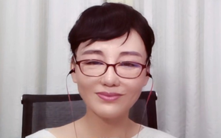 《大宅门》原唱胡晓晴老师抖音直播教学.