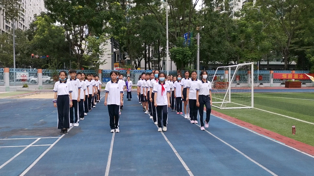 学校体育节入场式练习 要求不能够在主席台停留哔哩哔哩bilibili