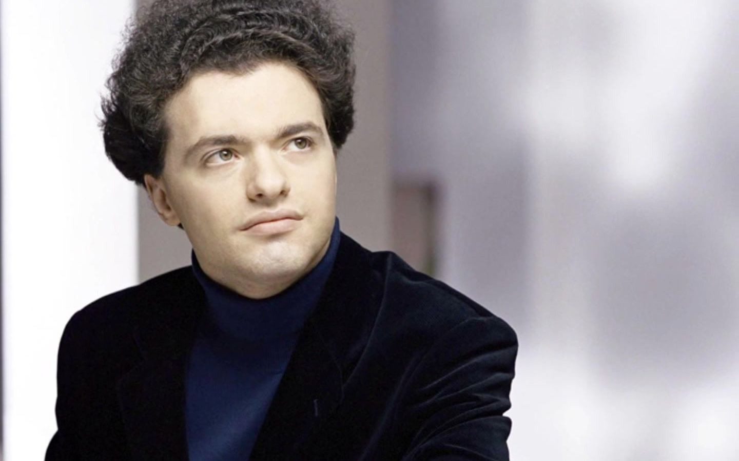 基辛演奏斯特拉文斯基-彼得鲁什卡的三个乐章 2005专辑