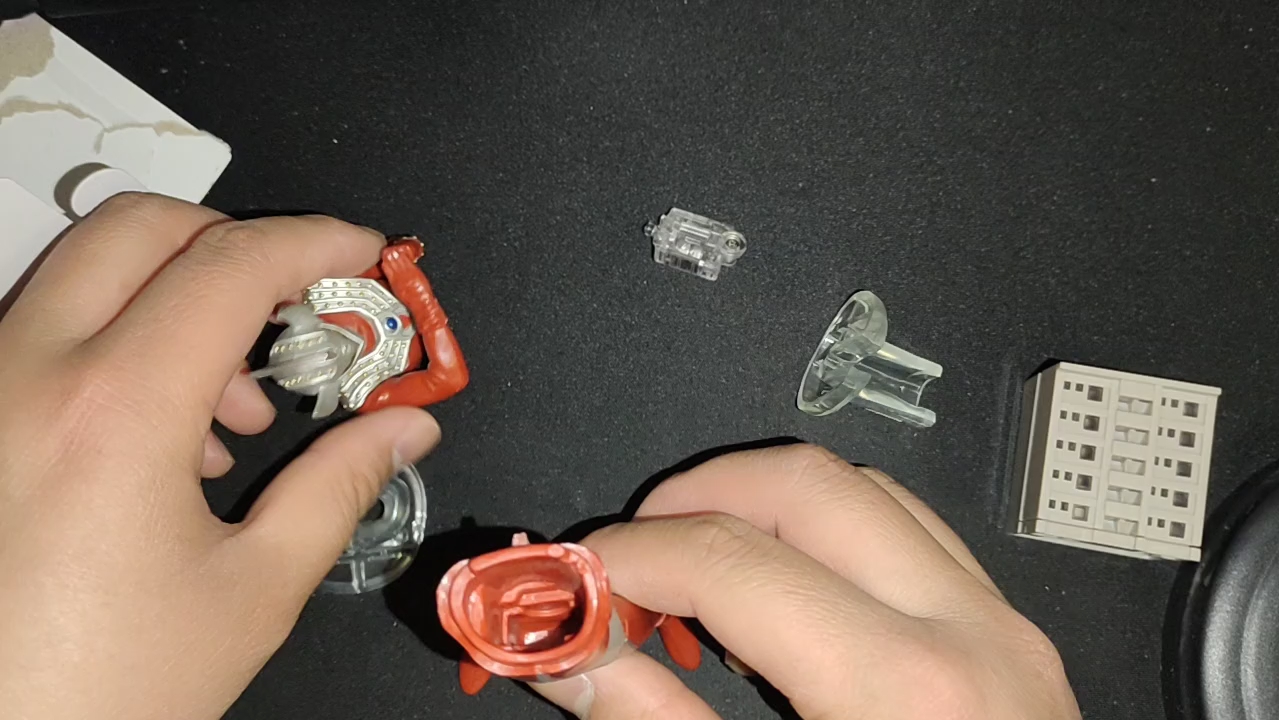 奥特曼发光扭蛋国代特别套装之泰罗奥特曼