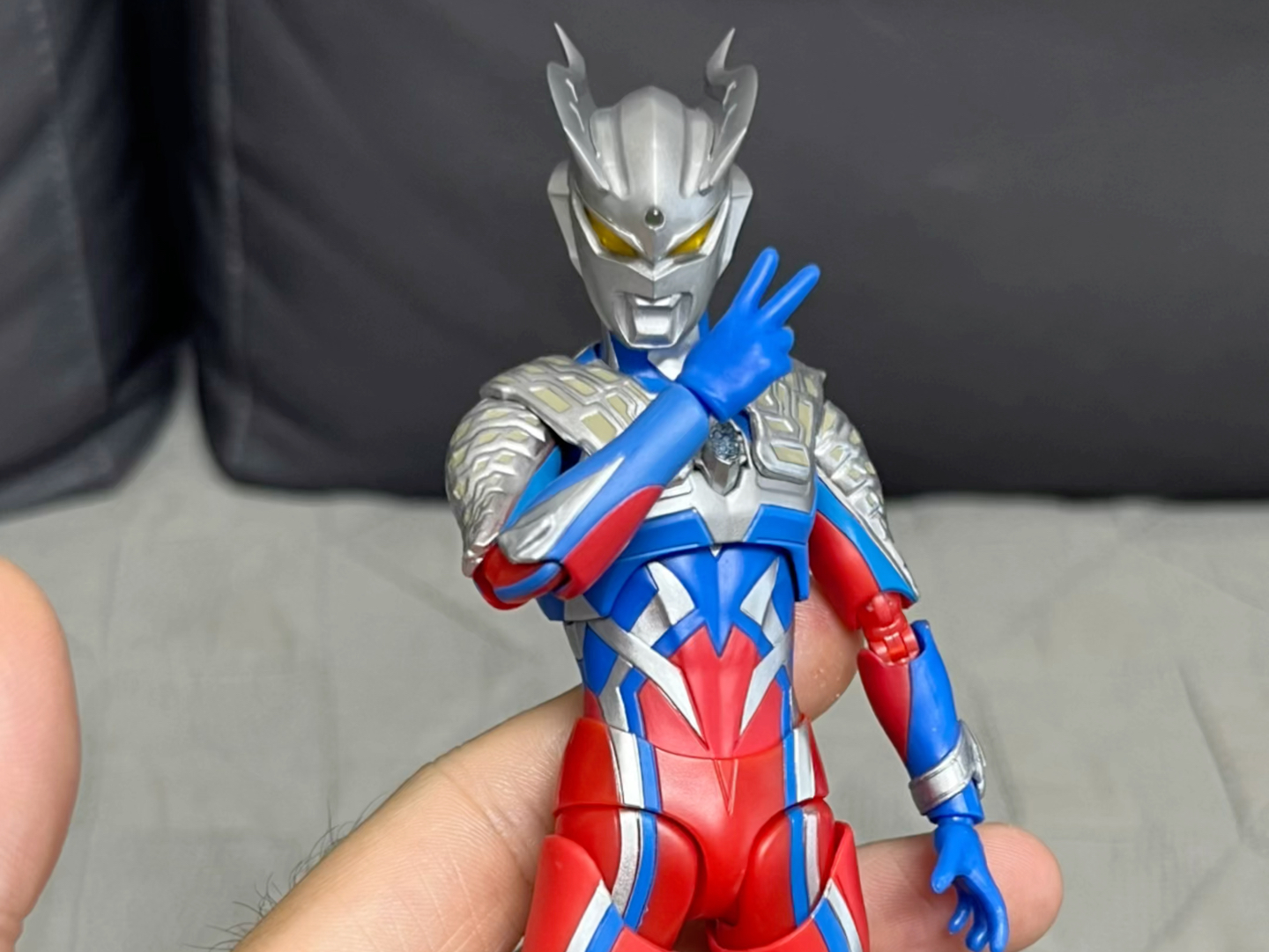 万代 shf 赛罗奥特曼