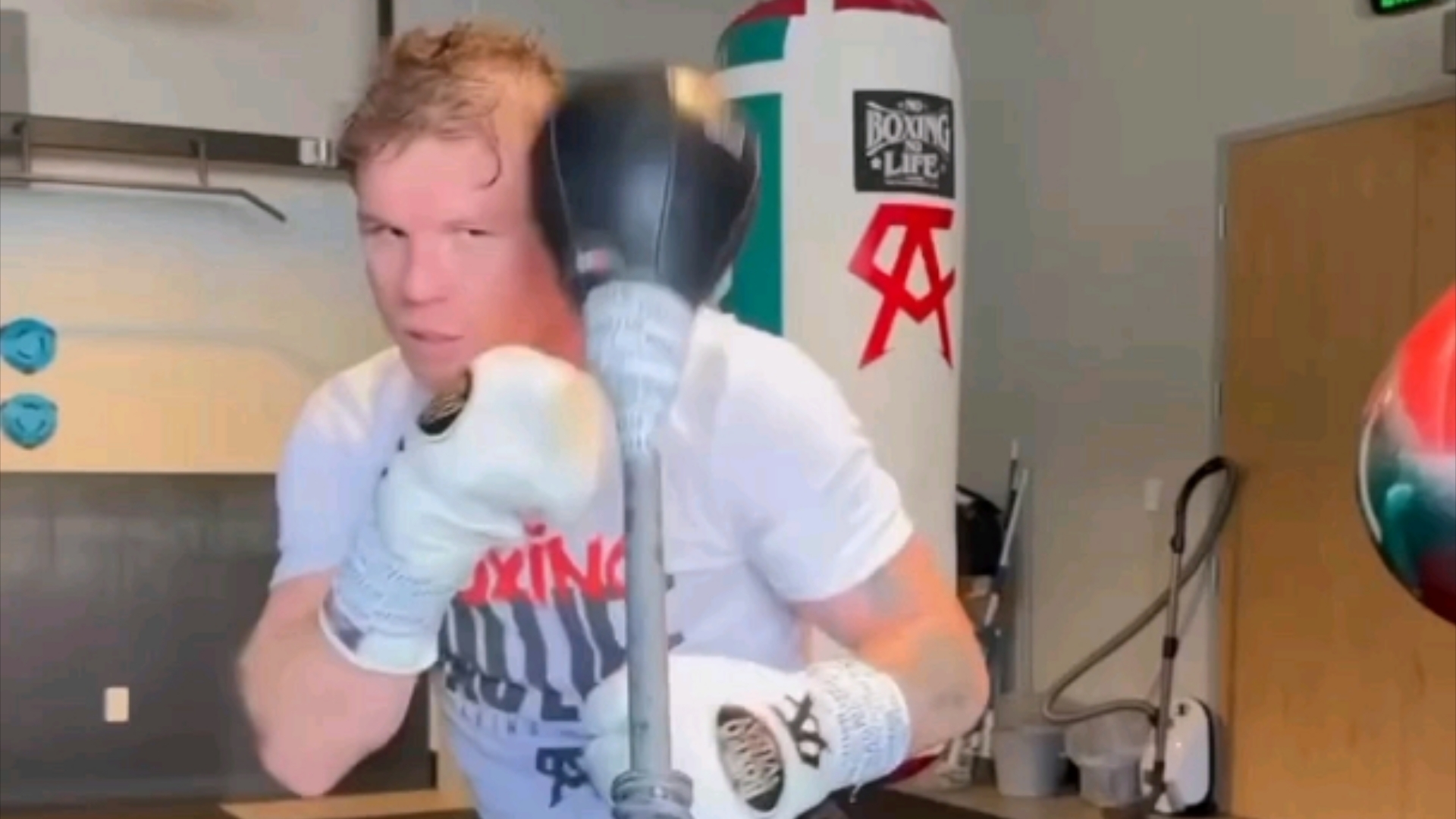 阿瓦雷兹最新训练备战贝兰加!状态不错!