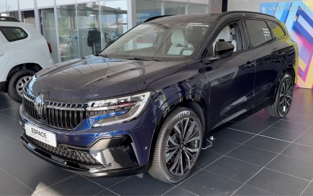 2024全新雷诺espace全方位绕车实拍,法系车的做工还是不错的