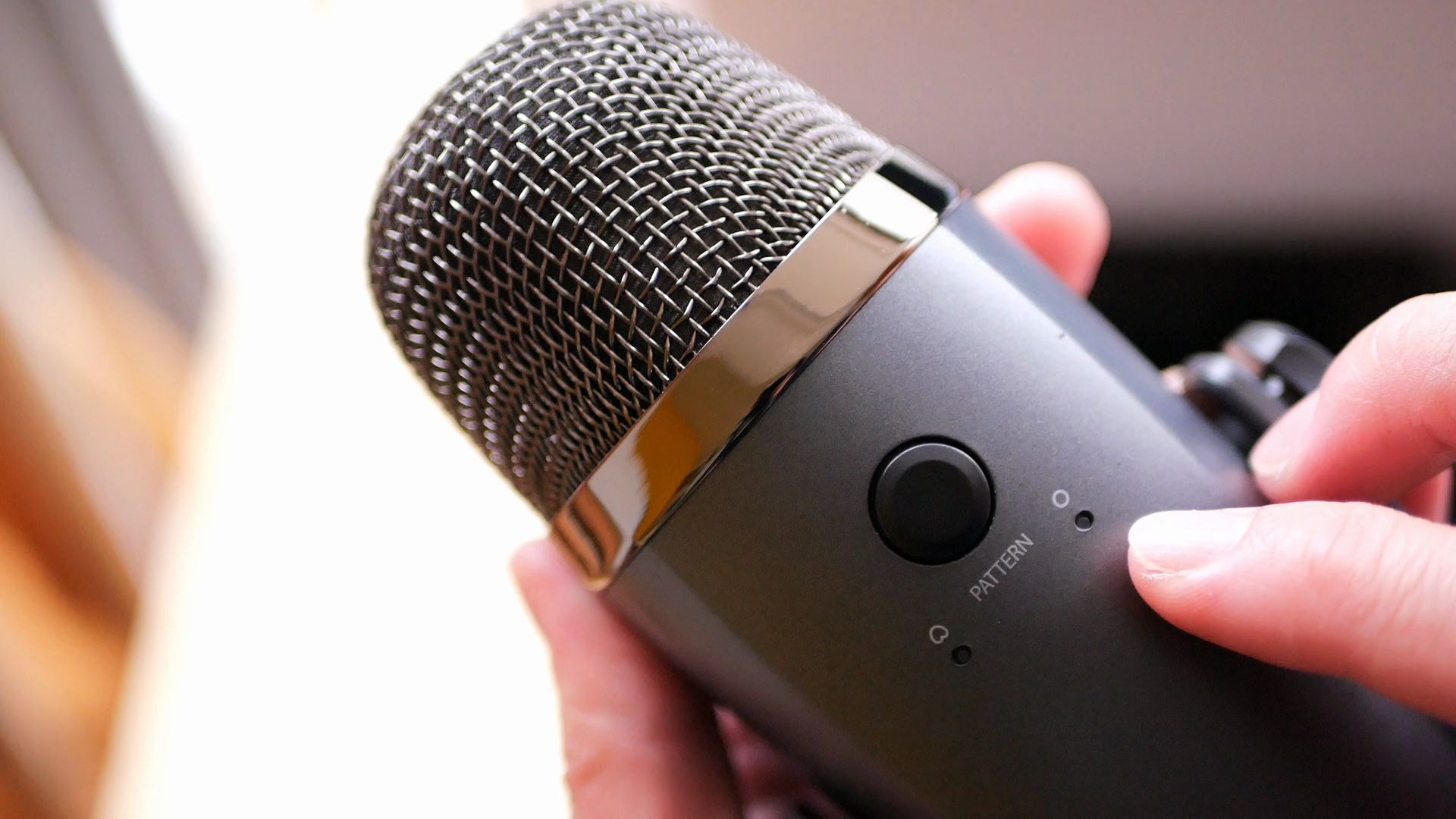 活动作品loiseblueyetinano麦克风开箱上手视频