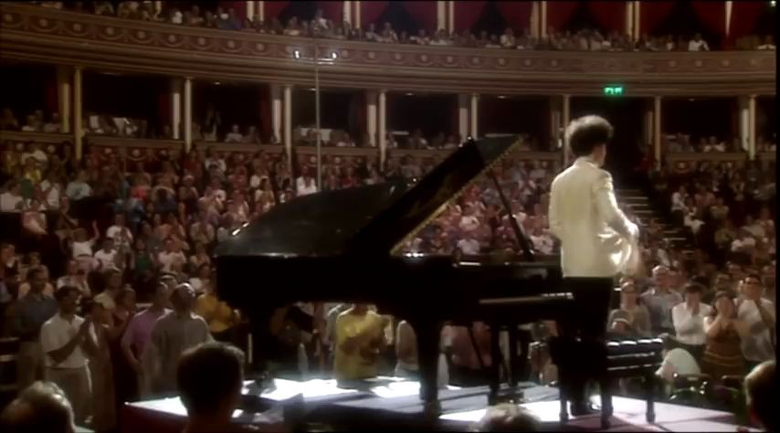 [图]1997-叶普盖尼•基辛 皇家阿尔伯特音乐厅-Evgeny Kissin at the Royal Albert Hall - The Encores