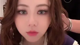 邓紫棋也逃不过年龄梗