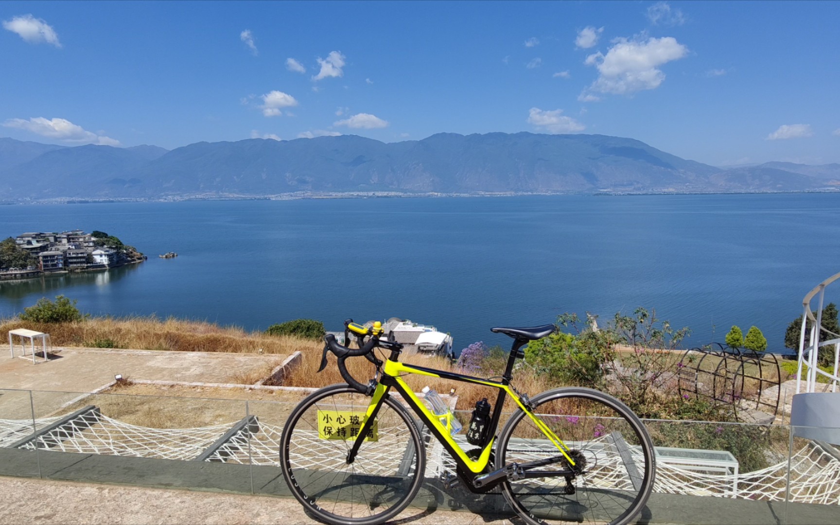 在大理骑行到双廊风景太美了