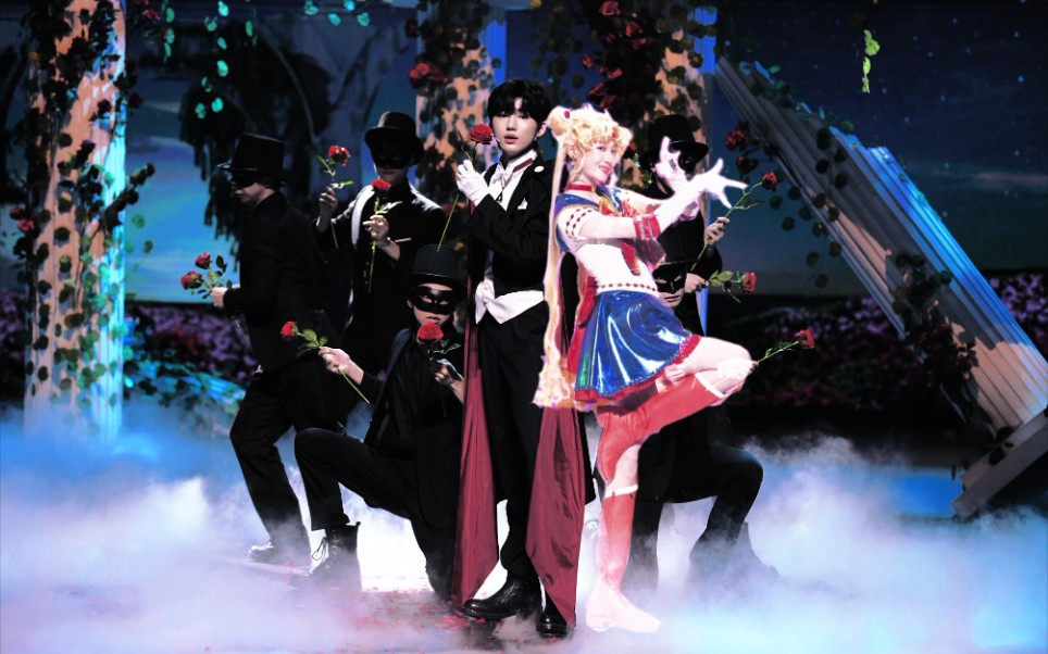 关轩姐弟关晓彤宋亚轩水冰月与夜礼服假面可爱版