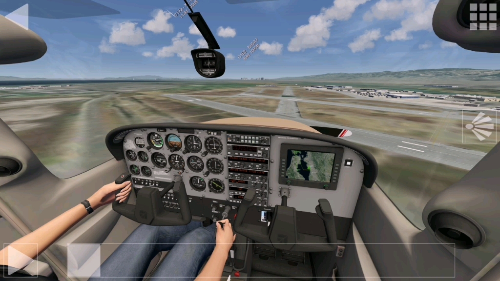 塞斯纳172近进奥克兰机场33号跑道