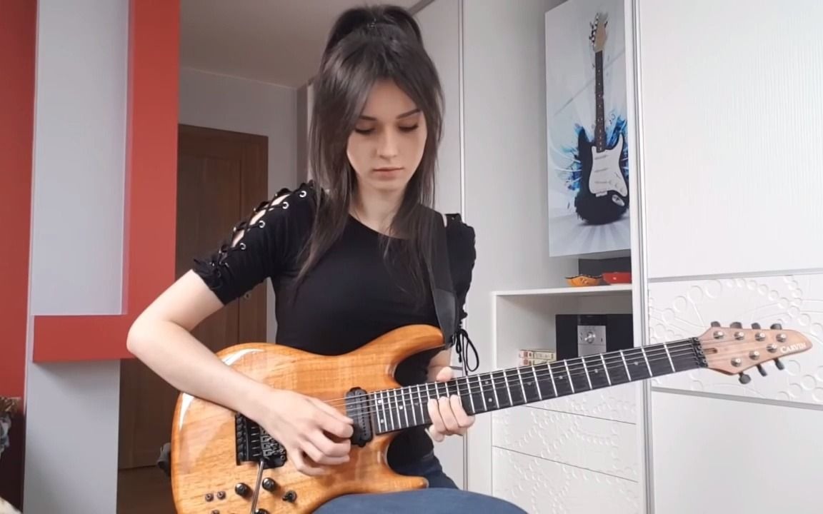 [图]【电吉他】美女吉他Marty Friedman - Forbidden City by Katarzyna Stogowska