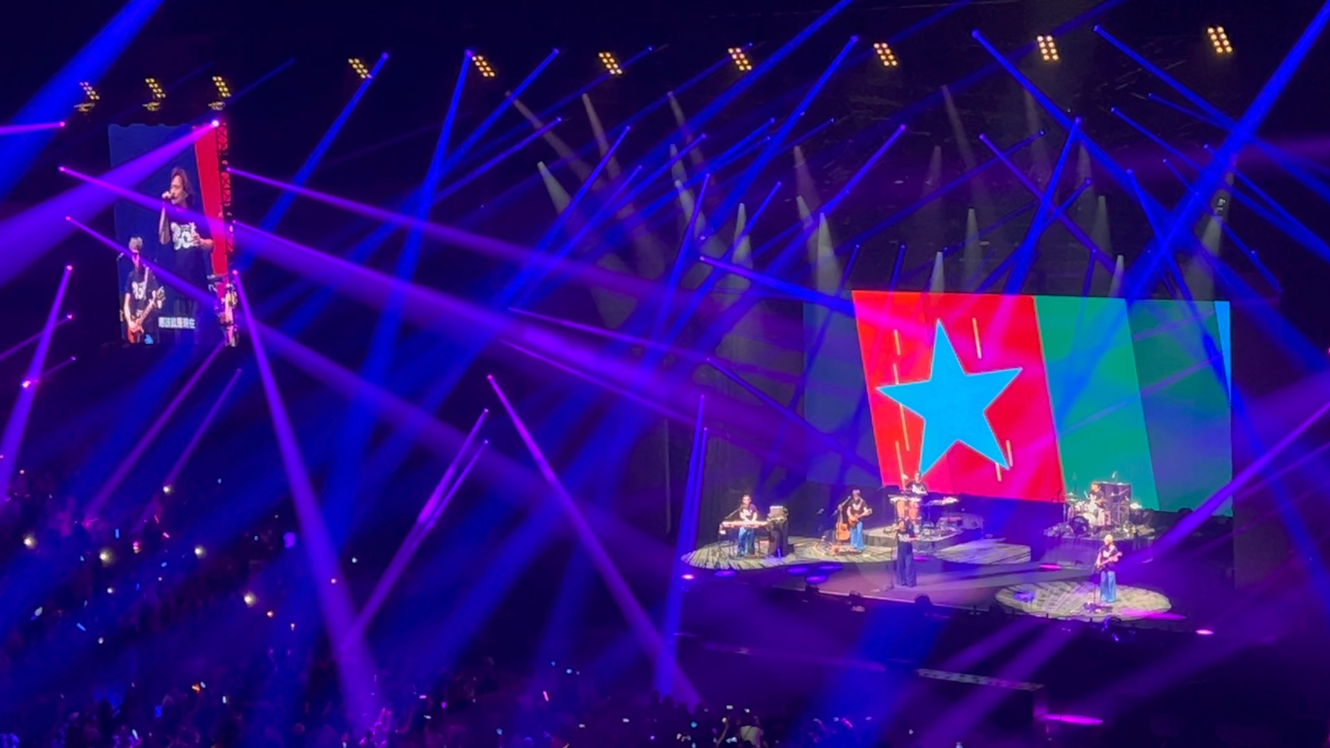 伍佰&China Blue 2021 Rock Star 演唱会台北站《Last dance》_哔哩哔哩_bilibili