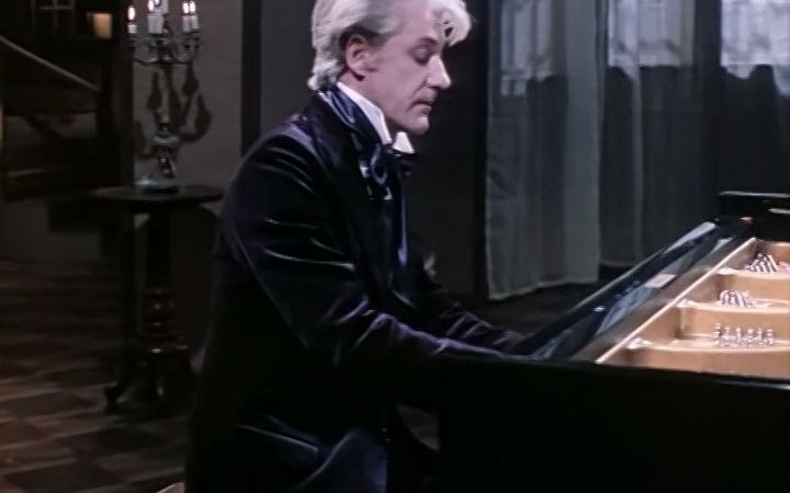 肖邦降a大调华丽圆舞曲op42斯塔尼斯拉夫涅高兹演奏