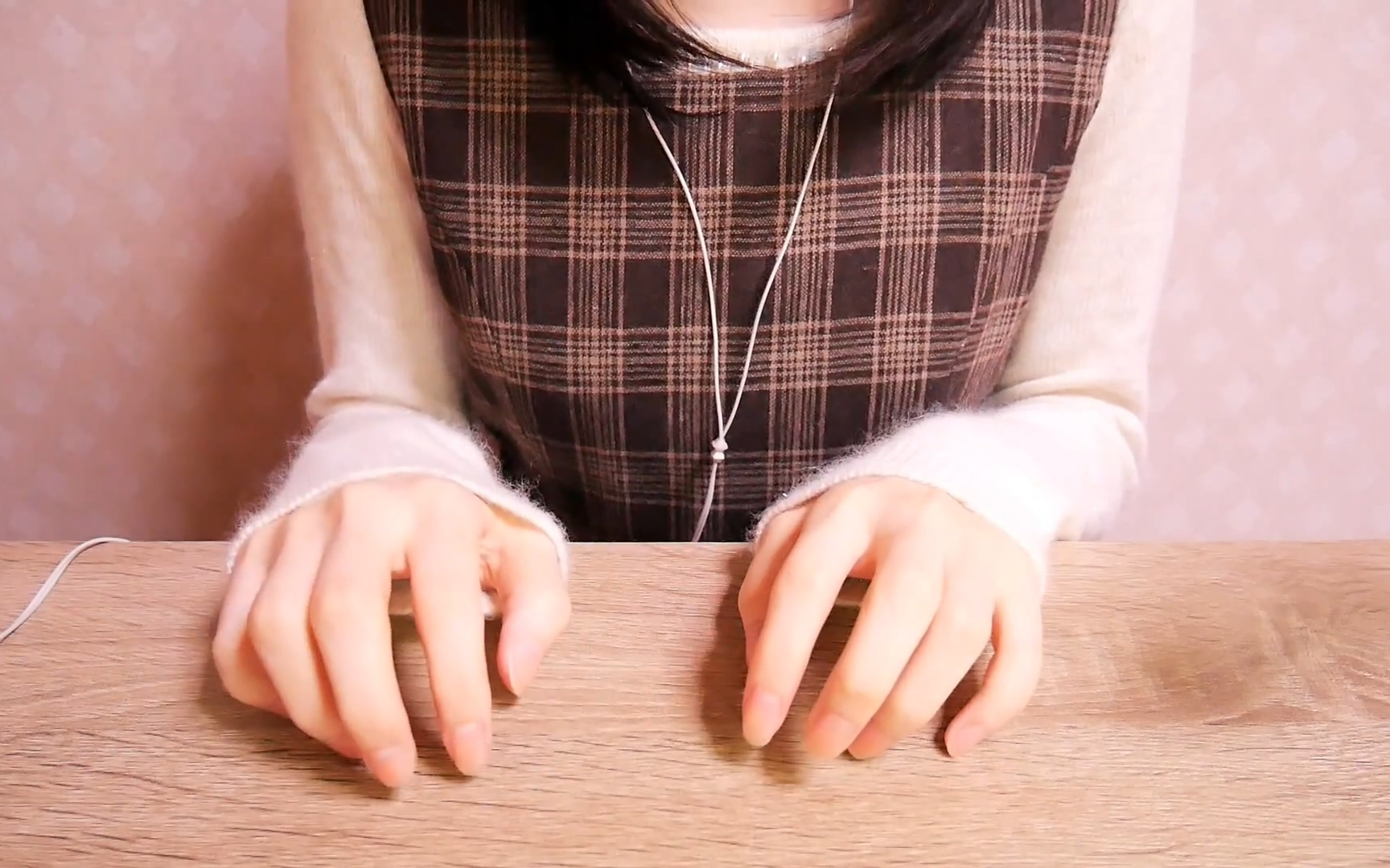 coromo sara-桌面敲击