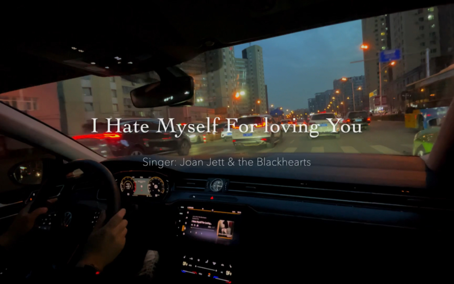 [图]「I hate myself for loving you」周末就应该主打摇滚。