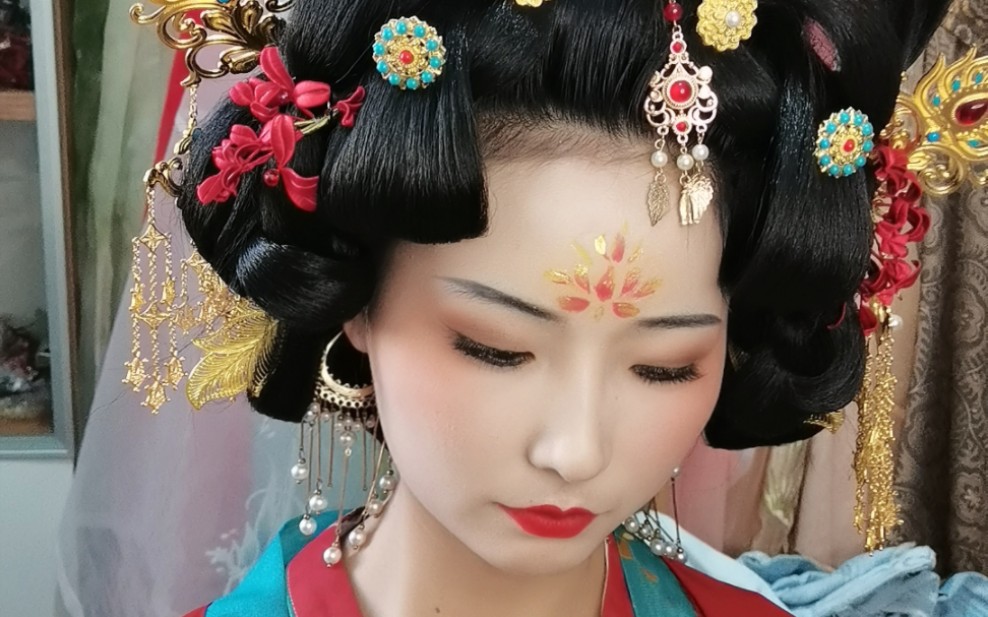 汉服妆造|你要写洛阳就不能只写洛阳