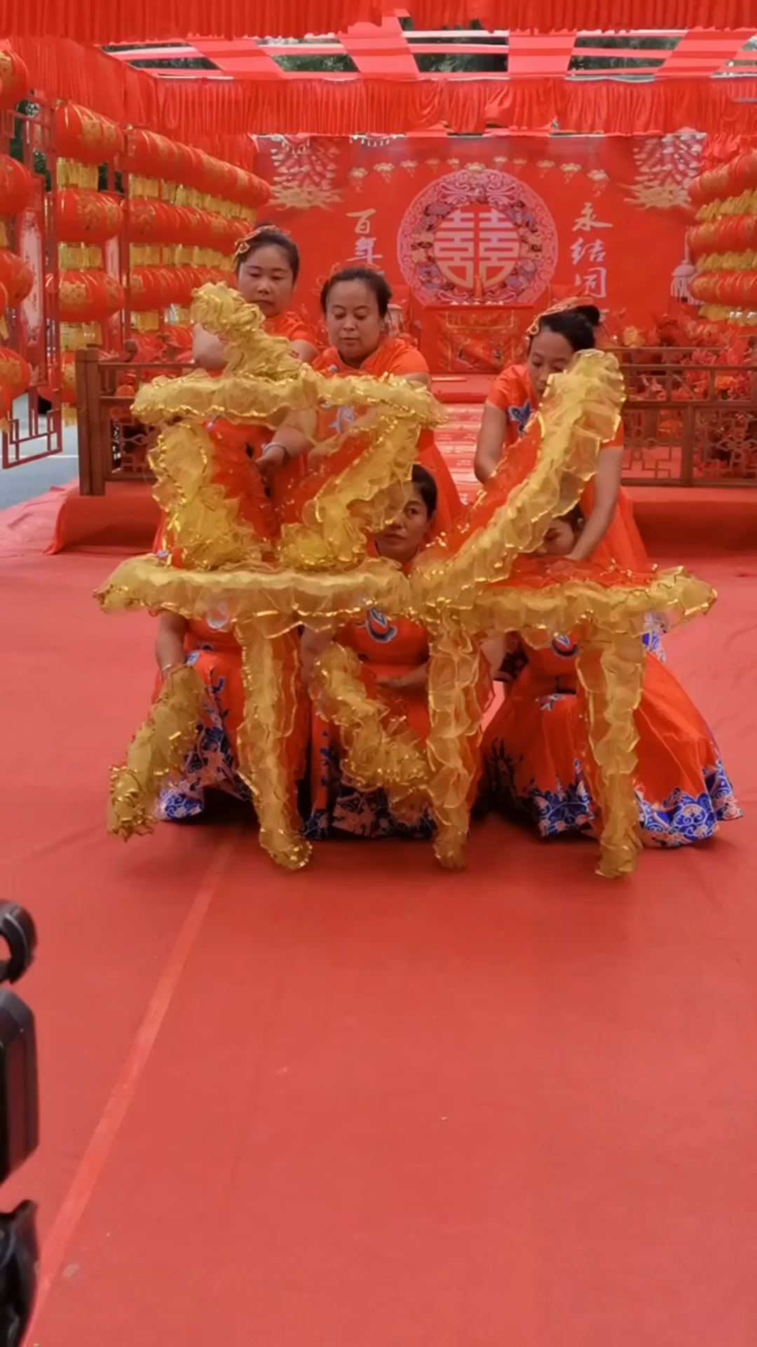 婚宴舞蹈扇子拼字!新人百年好合早生贵子!_哔哩哔哩_bilibili
